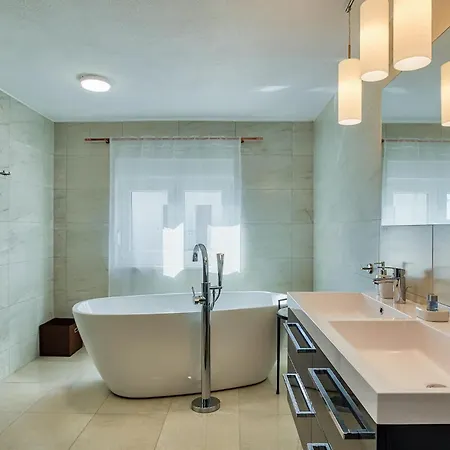 Amy * ماسلينتسا