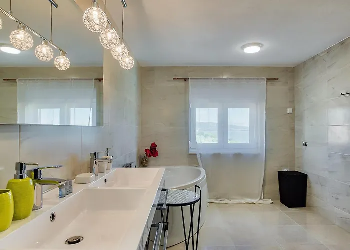 Amy Holiday home Maslenica